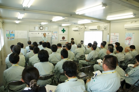 平成27年度安全大会を開催しました